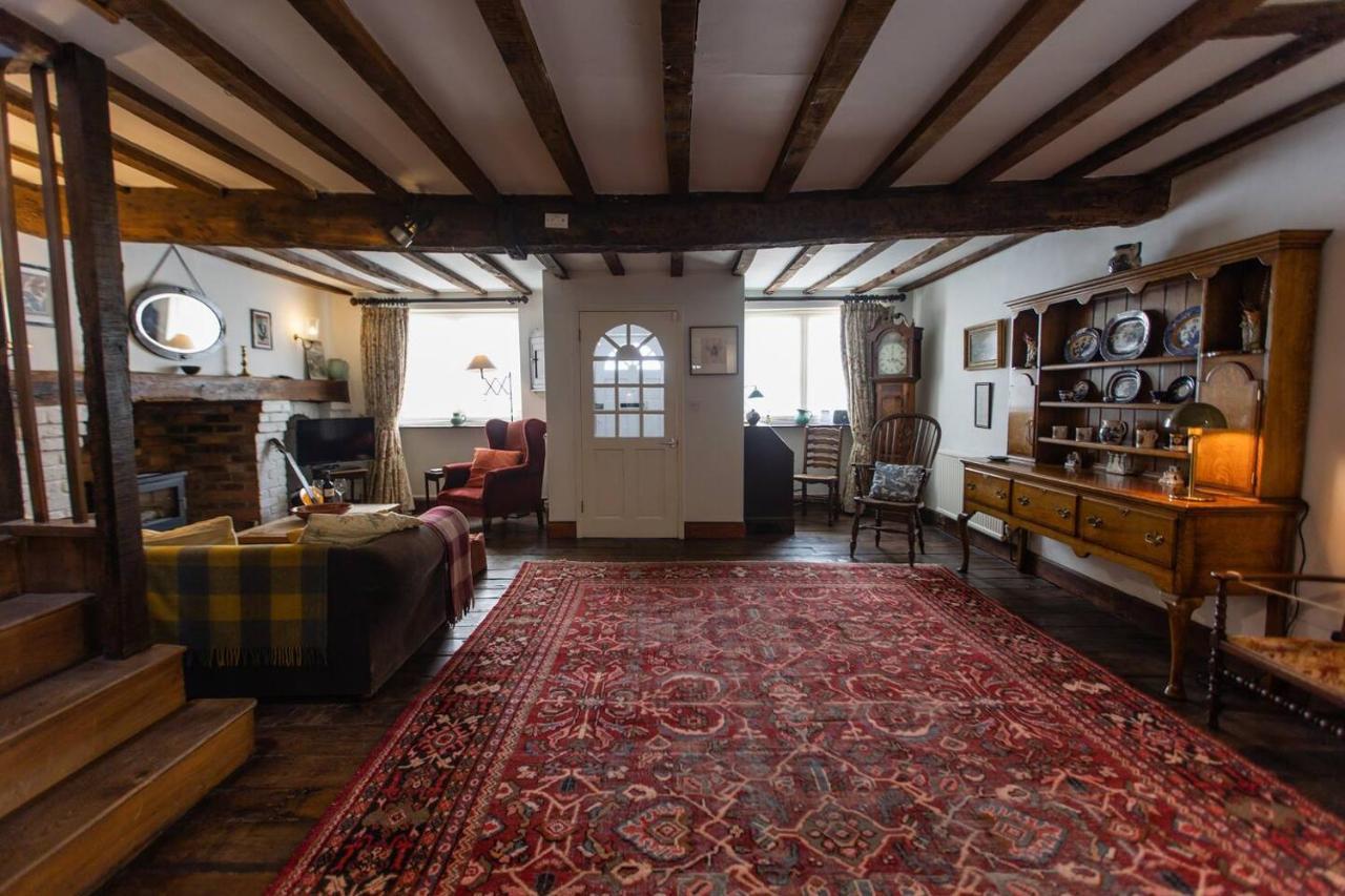 Pass The Keys Magical Period House In The Heart Of Ludlow Exterior photo
